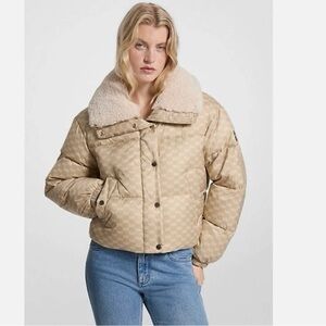 Michael Kors Collared MK Logo Print‎ Puffer Jacket Size Medium Champagne Beige